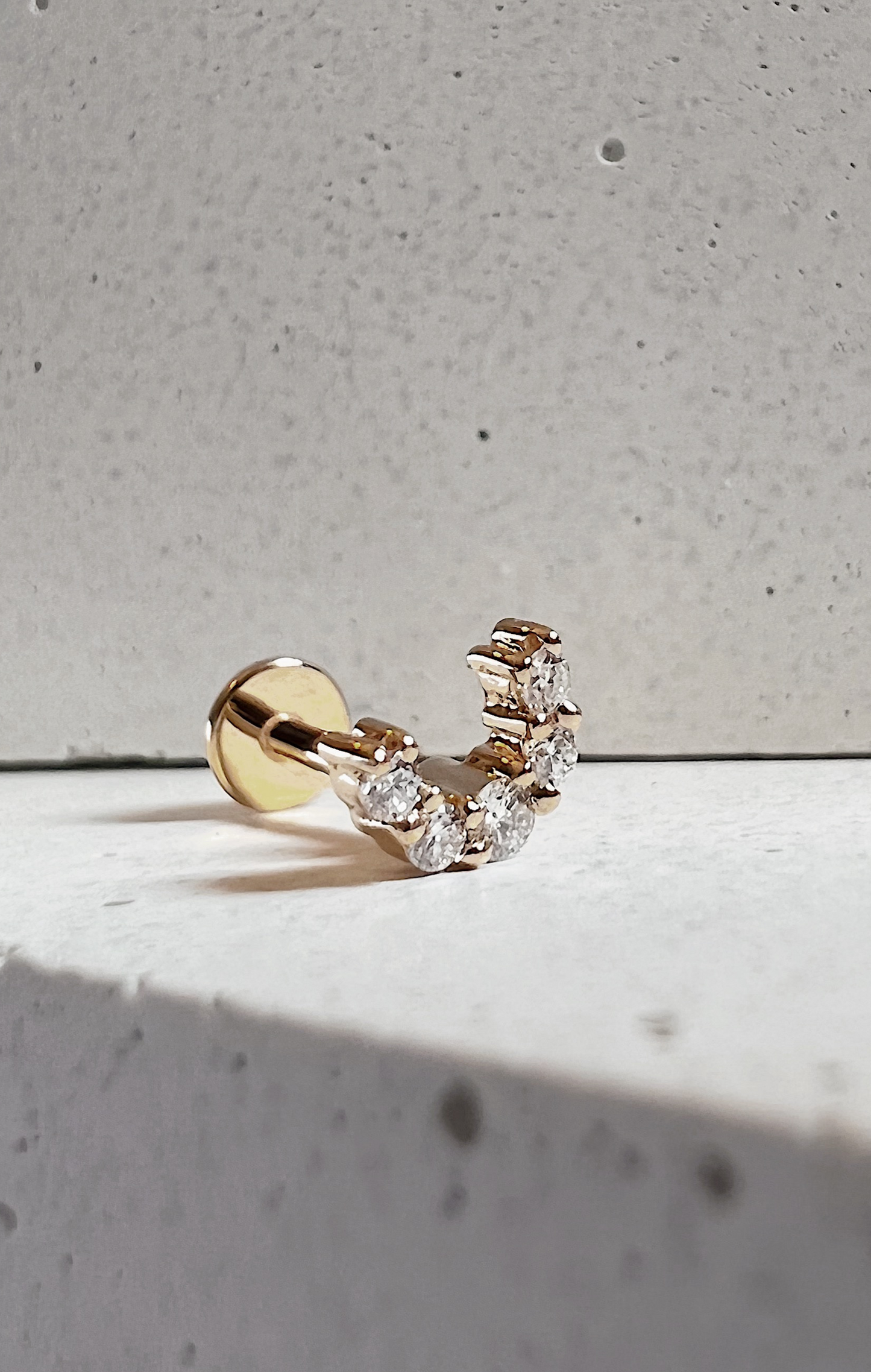 SARAH - DIAMOND 14K SOLID GOLD HALF MOON 5 DIAMOND CLUSTER PIERCING EARRING