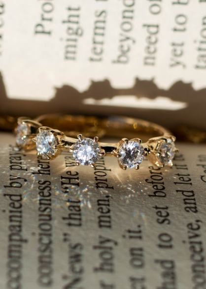 FIVE-STONE DIAMOND COSMOS RING