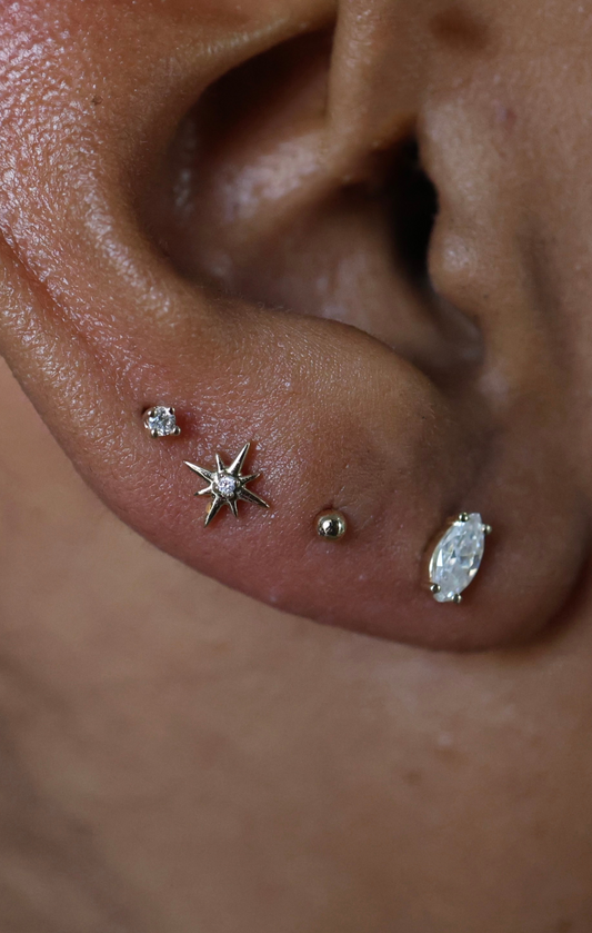 MARQUEE PIERCING EARRING